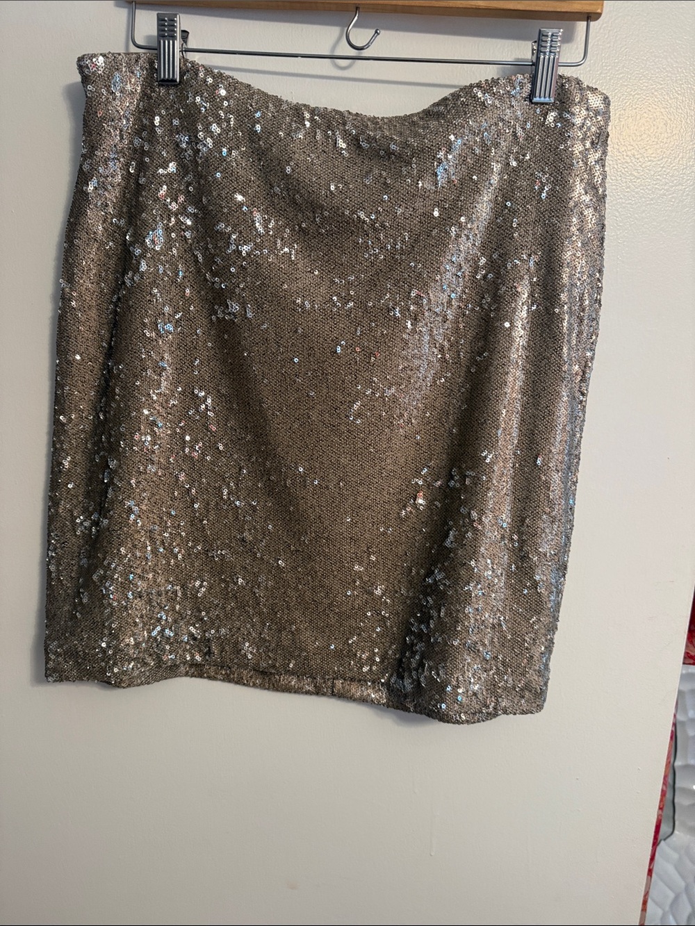 White House Black Market Sequined Mini Skirt in Metallic gold